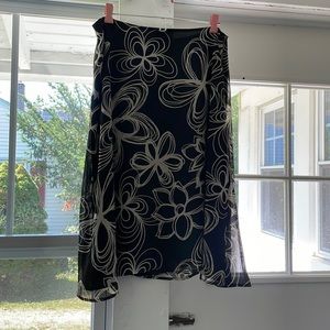 Black and white flower skirt - size 14